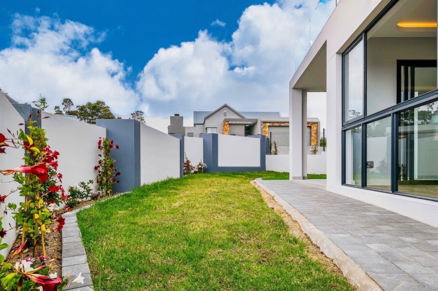 4 Bedroom Property for Sale in Kingswood Golf Estate Western Cape